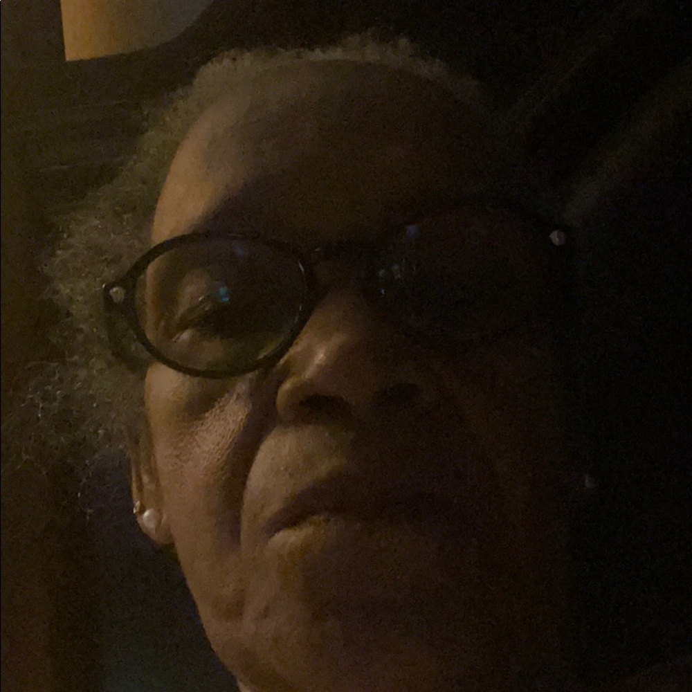 Meet your Posher, Yvonne